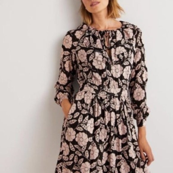 Boden Dresses & Skirts - NWT Boden dress black cream floral metallic Size 10